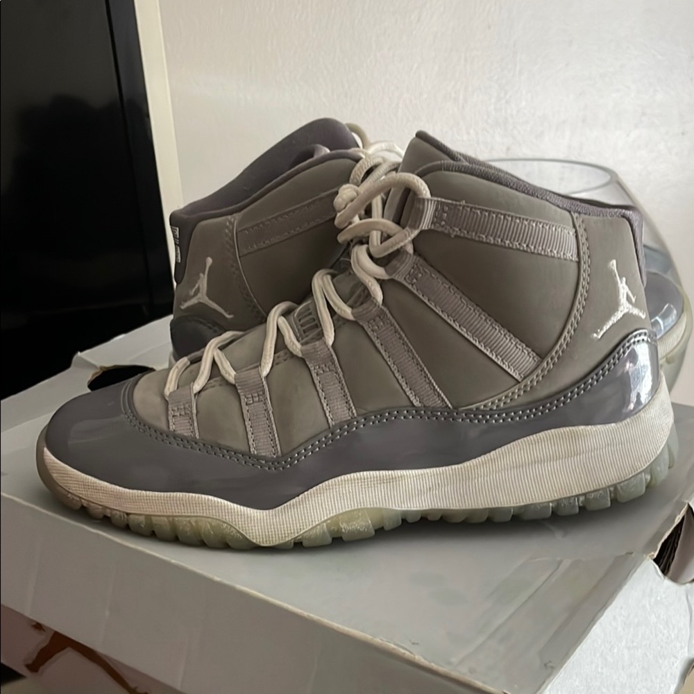 Air Jordan 11 Retro Gray Sneakers